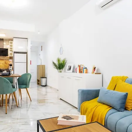 Pink Royal Apartment