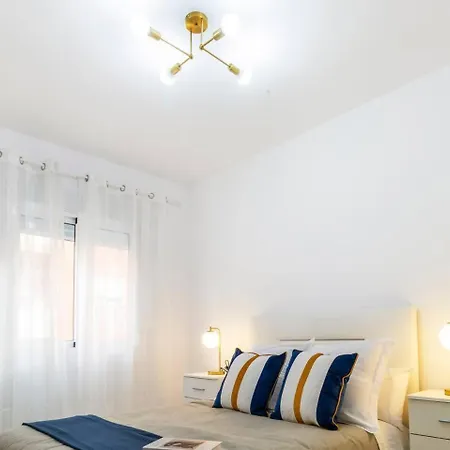 Pink Royal - Winter By The Sea *