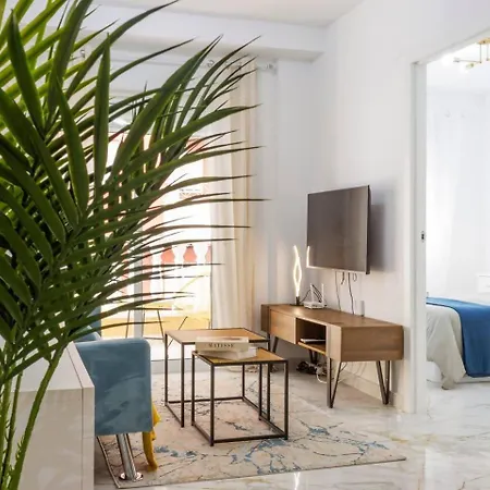 Pink Royal Apartment